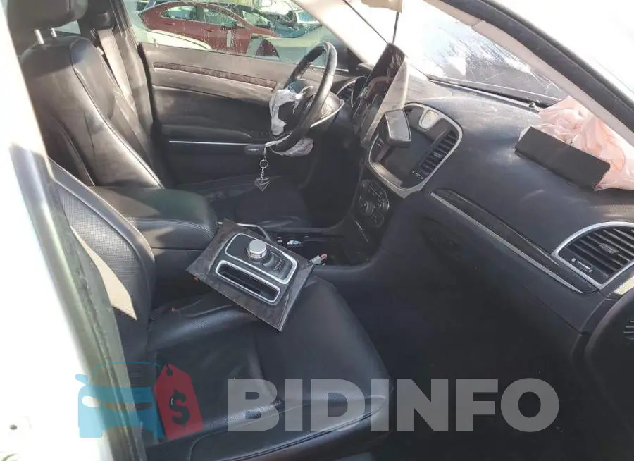 2C3CCAKG7JH300415 Photo# 5