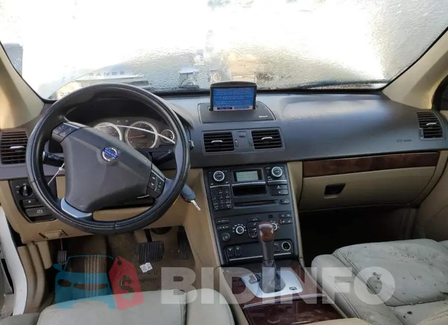 YV4952CZ8E1693672 Photo# 8