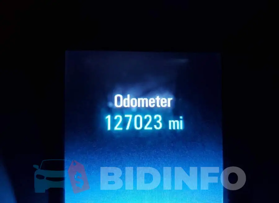 1G11D5SL3FF147375 Photo# 8