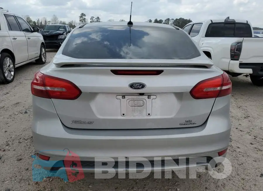 1FADP3F22GL220777 Photo# 6