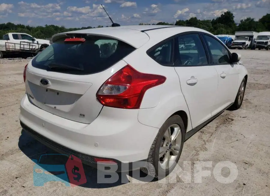 1FADP3K23EL172015 Photo# 4