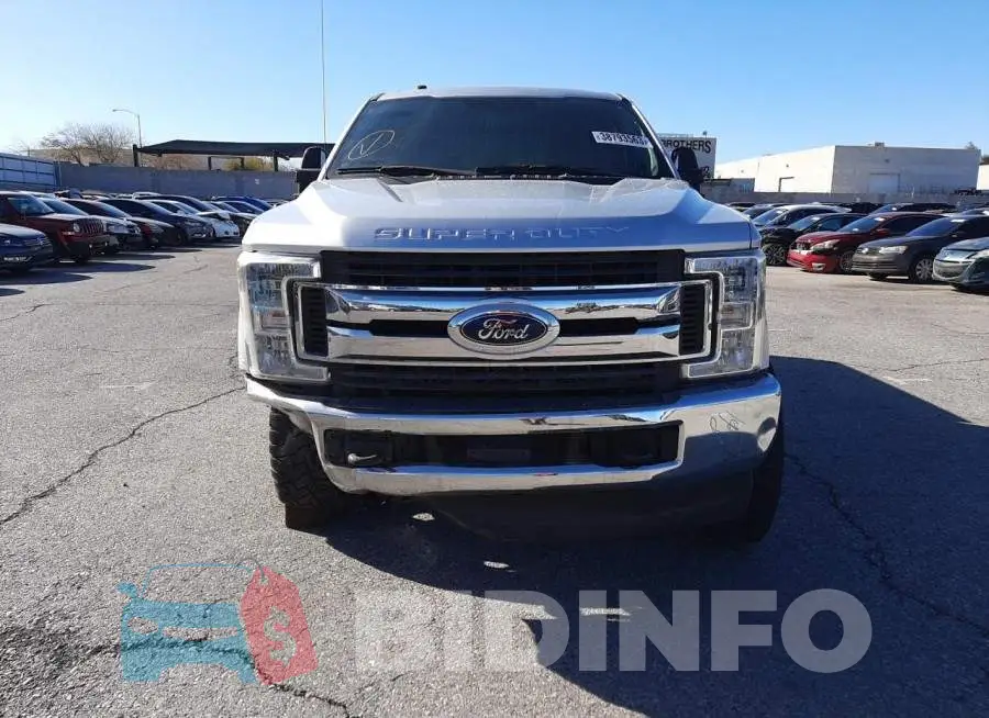 1FT7W2BT3HEF18912 Photo# 5
