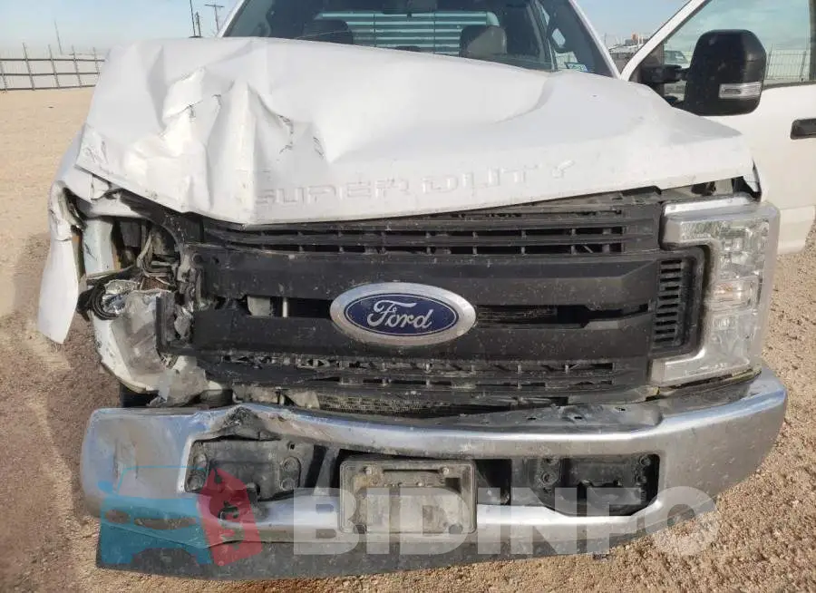 1FT7X2A63KEC78213 Photo# 7