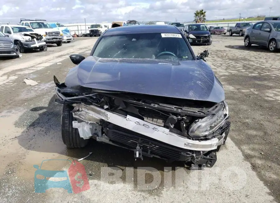 1HGCV2F34KA033657 Photo# 5