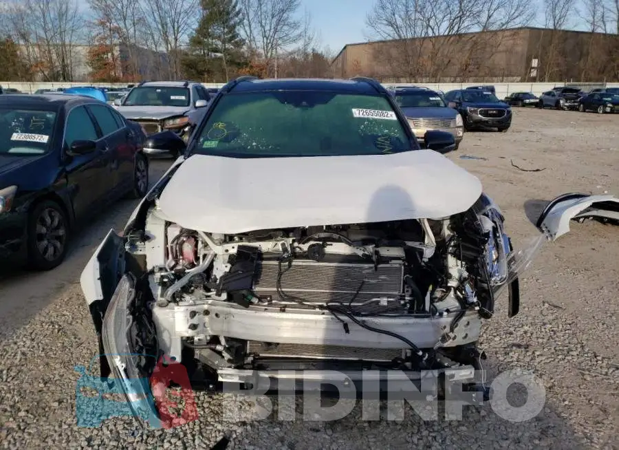 JTMEB3FV2MD037179 Photo# 5