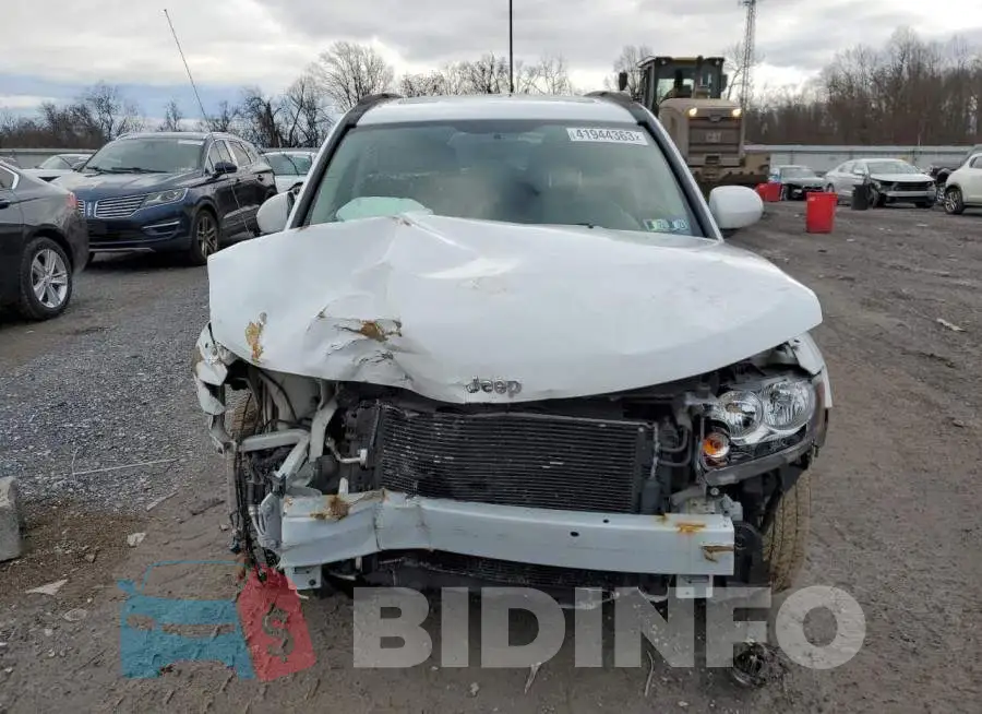 1C4NJDEB8ED816328 Photo# 5