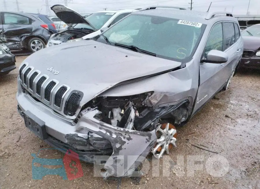 1C4PJLCB3JD615744 Photo# 2