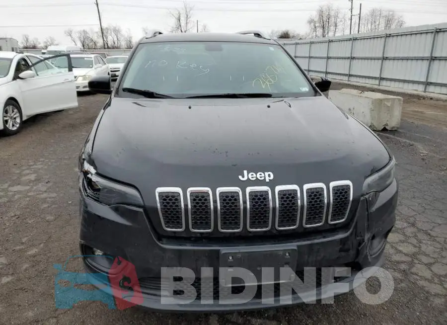 1C4PJLLB0KD221796 Photo# 5