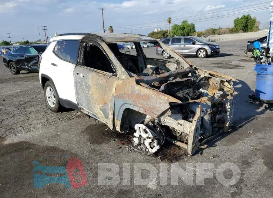 3C4NJCAB9LT158770 Photo# 1