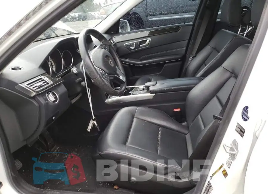 WDDHF8JBXEA903053 Photo# 7
