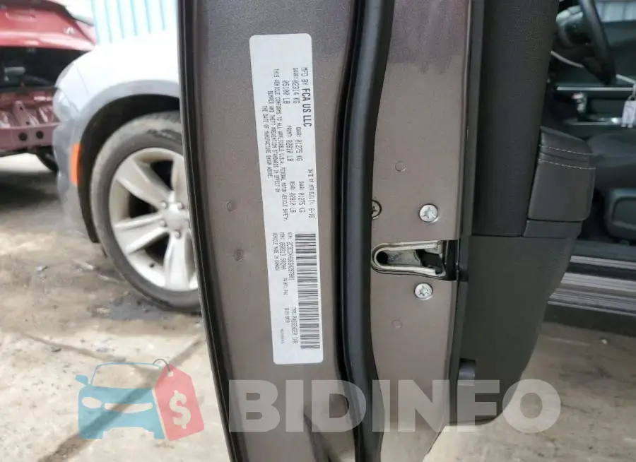 2C3CDXHG6GH297801 Photo# 12