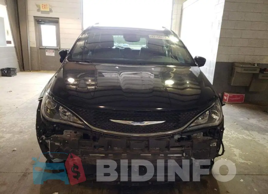 2C4RC1EG6LR112046 Photo# 5