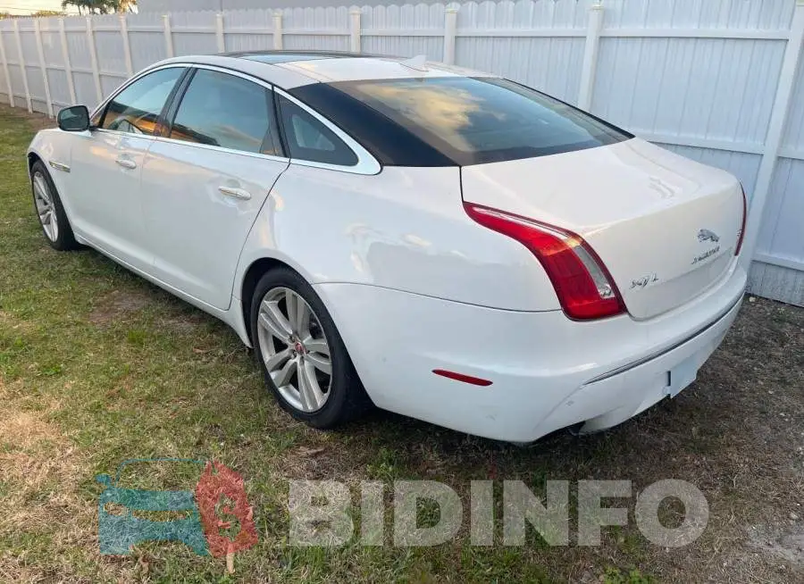 SAJWA2GZ7F8V75974 Photo# 3