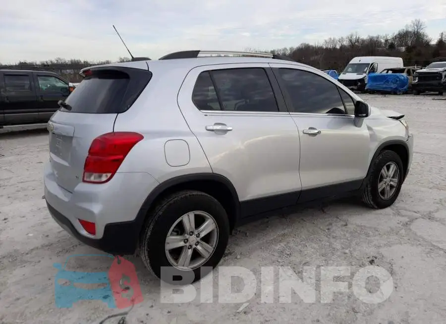KL7CJPSB9LB024014 Photo# 3