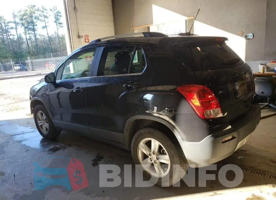 KL7CJRSB0FB203879 Photo# 2
