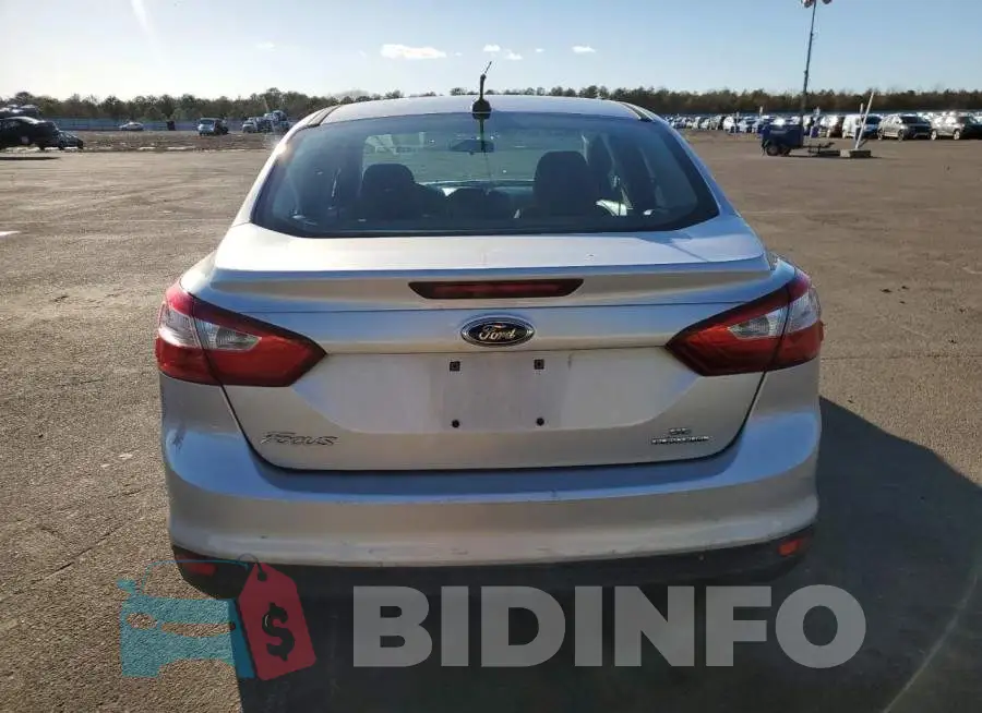 1FADP3F20EL139998 Photo# 6