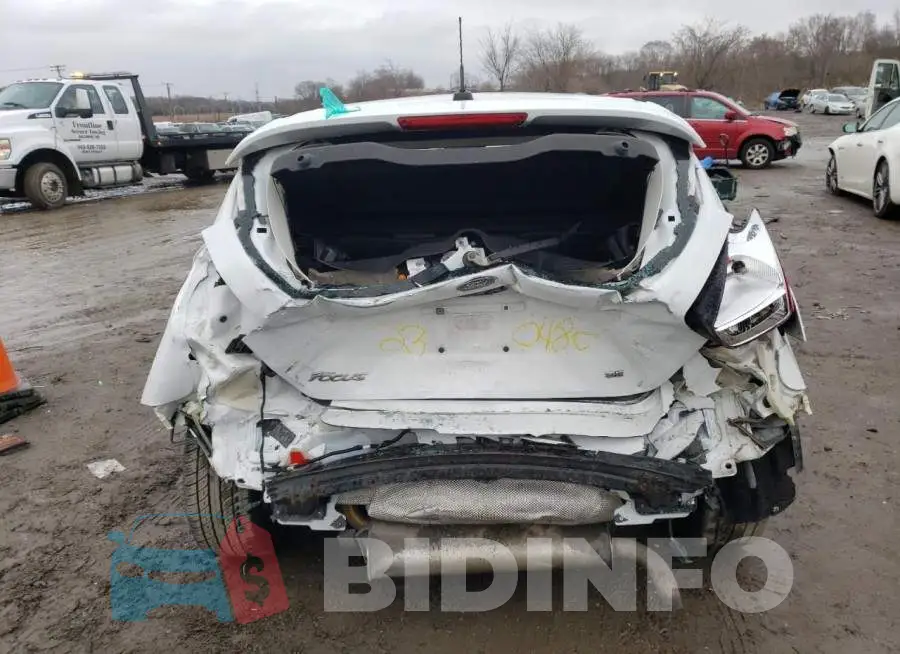 1FADP3K27GL377145 Photo# 6