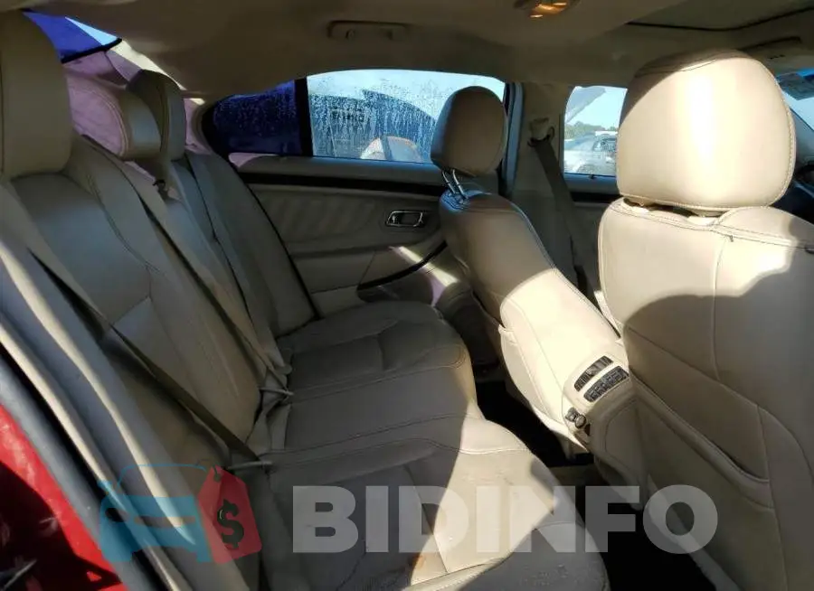 1FAHP2F83JG126276 Photo# 10