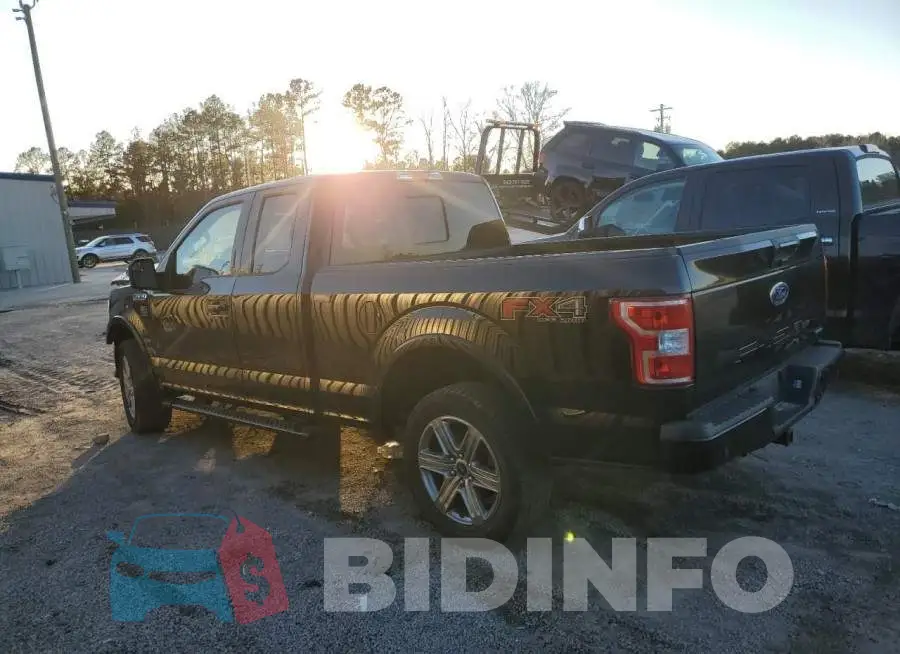 1FTFX1EG0JFE53437 Photo# 2