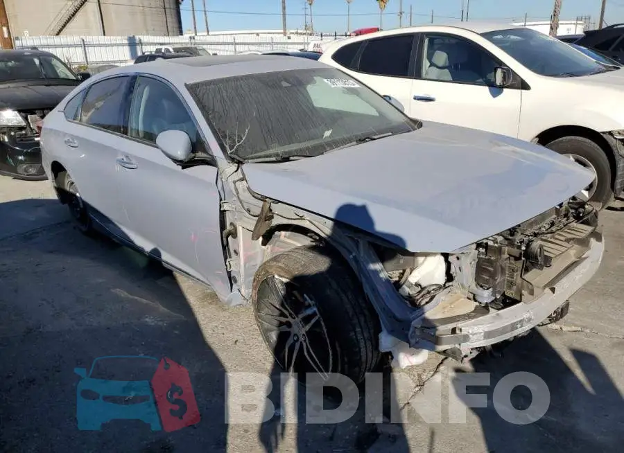 1HGCV3F92MA012898 Photo# 4