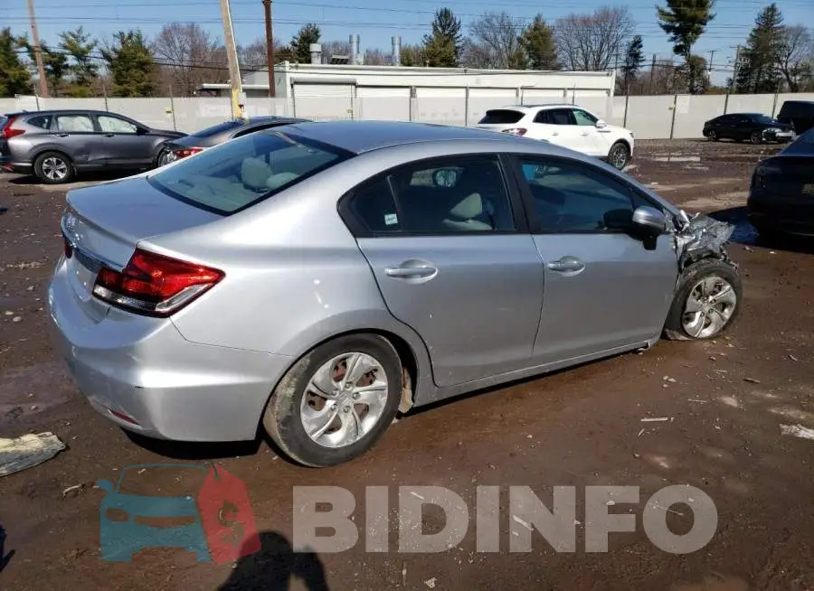 2HGFB2F50FH508252 Photo# 3