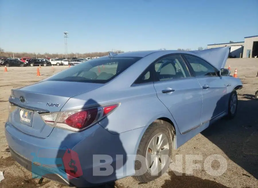 KMHEC4A47FA135075 Photo# 4