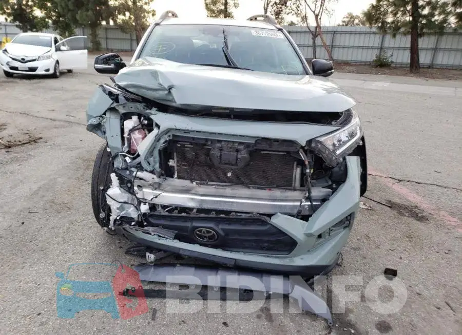 2T3J1RFV4LC112584 Photo# 5