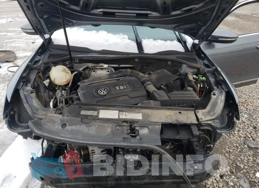 1VWBS7A39GC020158 Photo# 11