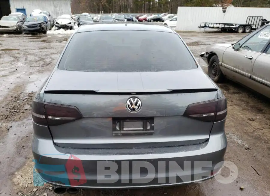 3VW167AJ4GM315908 Photo# 6