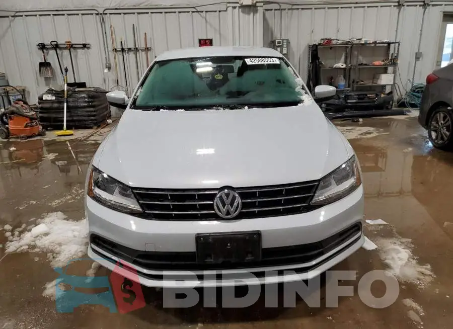 3VW2B7AJ9JM245605 Photo# 5