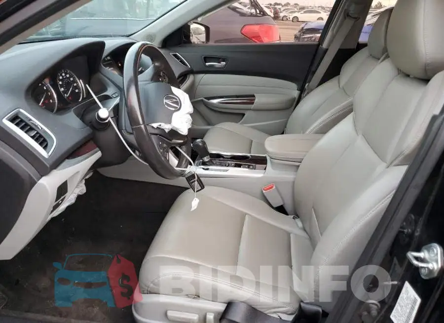 19UUB1F35FA013706 Photo# 7