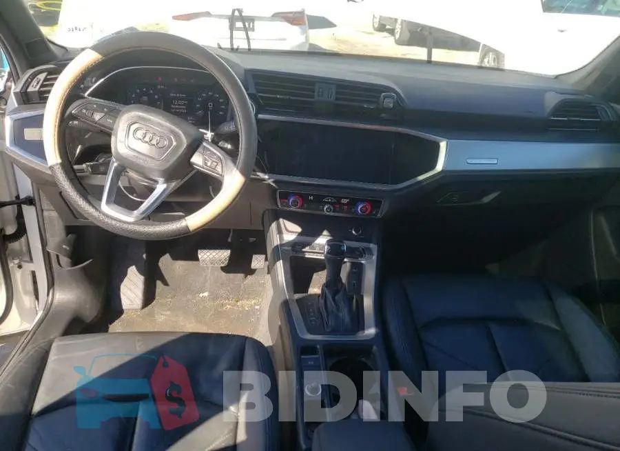 WA1AECF3XK1079418 Photo# 8