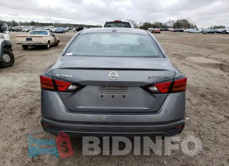 1N4BL4CV7KC136017 Photo# 6