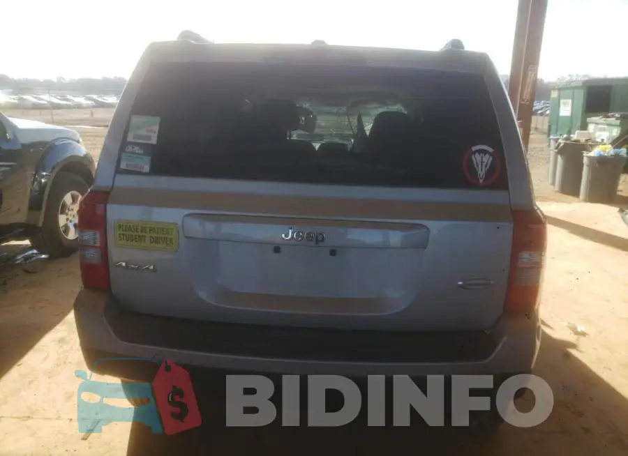 1C4NJRFB3HD106530 Photo# 6
