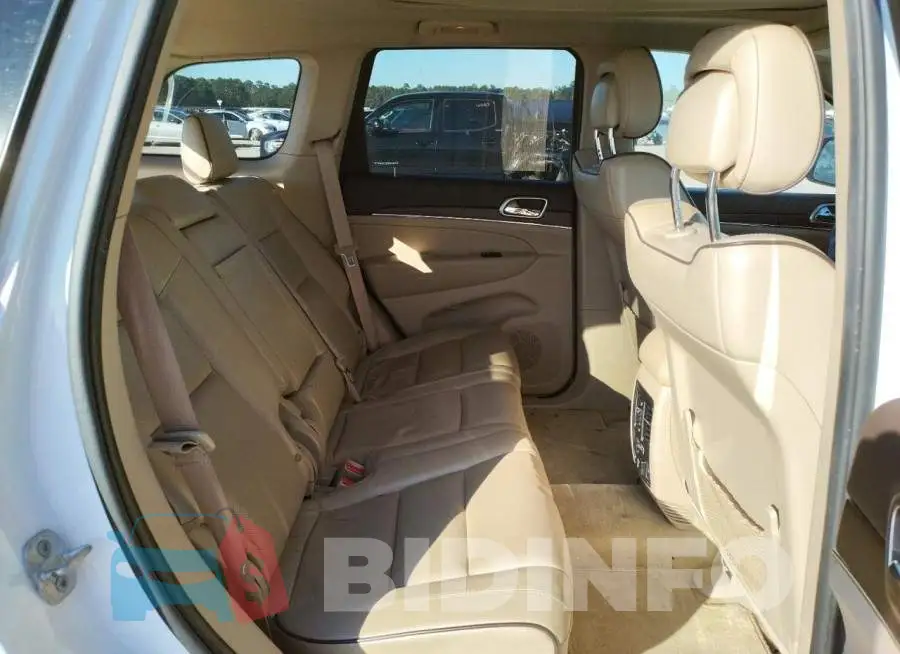1C4RJECG0FC104957 Photo# 11