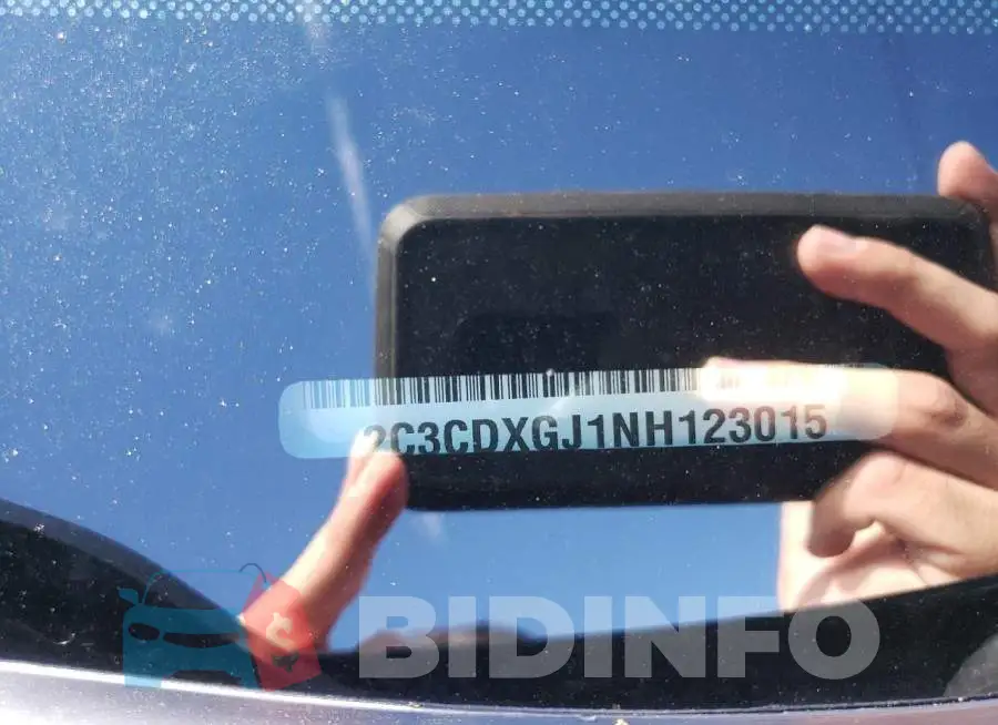 2C3CDXGJ1NH123015 Photo# 12