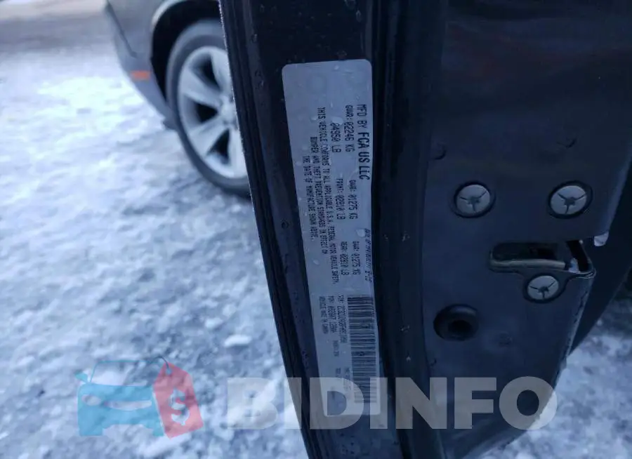 2C3CDZAG8FH911090 Photo# 12