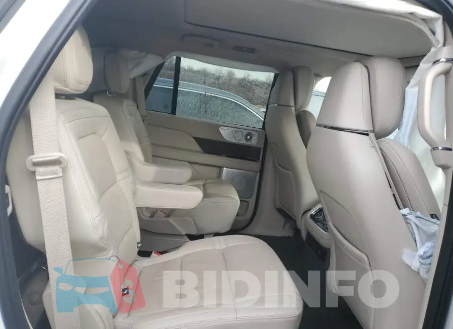 5LMJJ2LT3MEL11510 Photo# 11