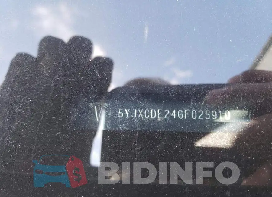 5YJXCDE24GF025910 Photo# 13