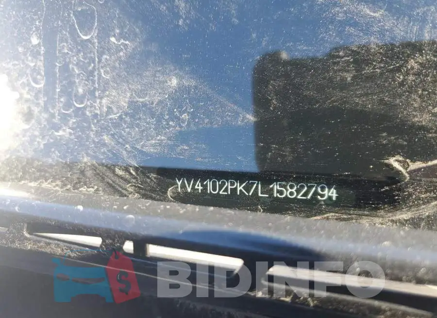 YV4102PK7L1582794 Photo# 13