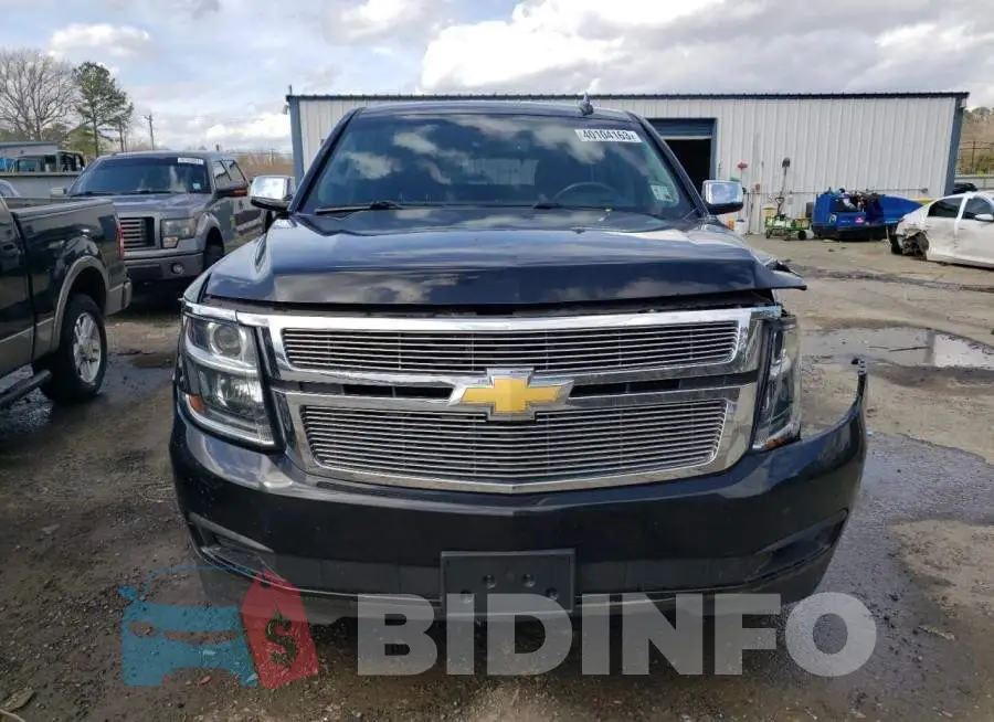 1GNSCBKC5JR133165 Photo# 5