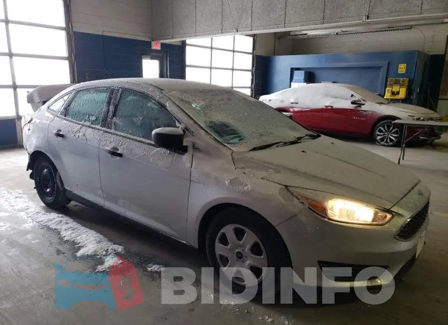 1FADP3E22GL244515 Photo# 4
