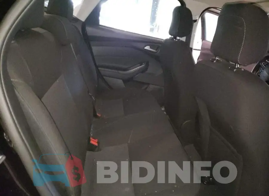 1FADP3F22JL254077 Photo# 10