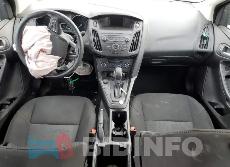 1FADP3FE4JL210270 Photo# 8