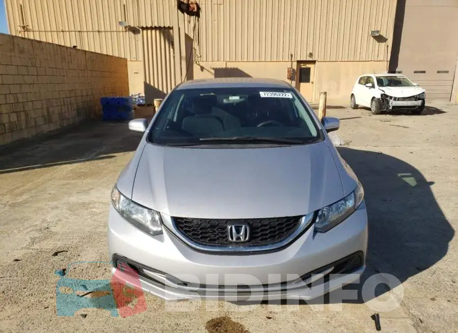 19XFB2F57FE042510 Photo# 5