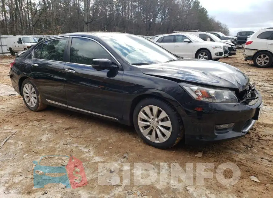 1HGCR2F83FA159417 Photo# 4