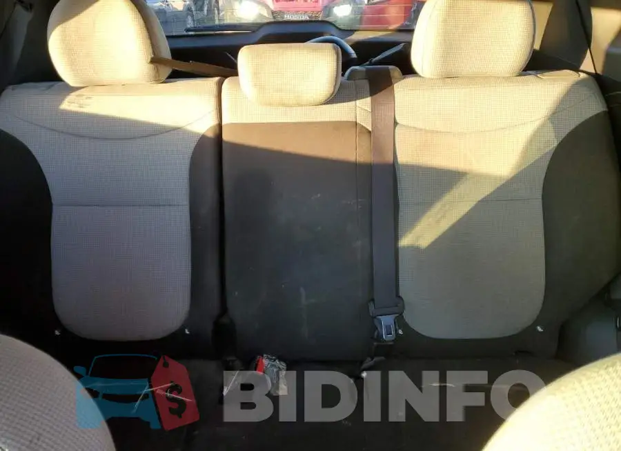 KNDJN2A2XF7799867 Photo# 10