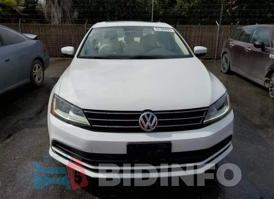 3VWDB7AJ4HM210439 Photo# 5