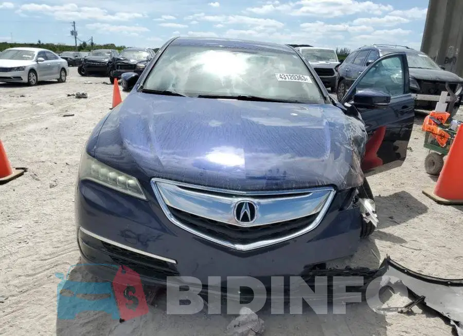 19UUB1F33FA005152 Photo# 5