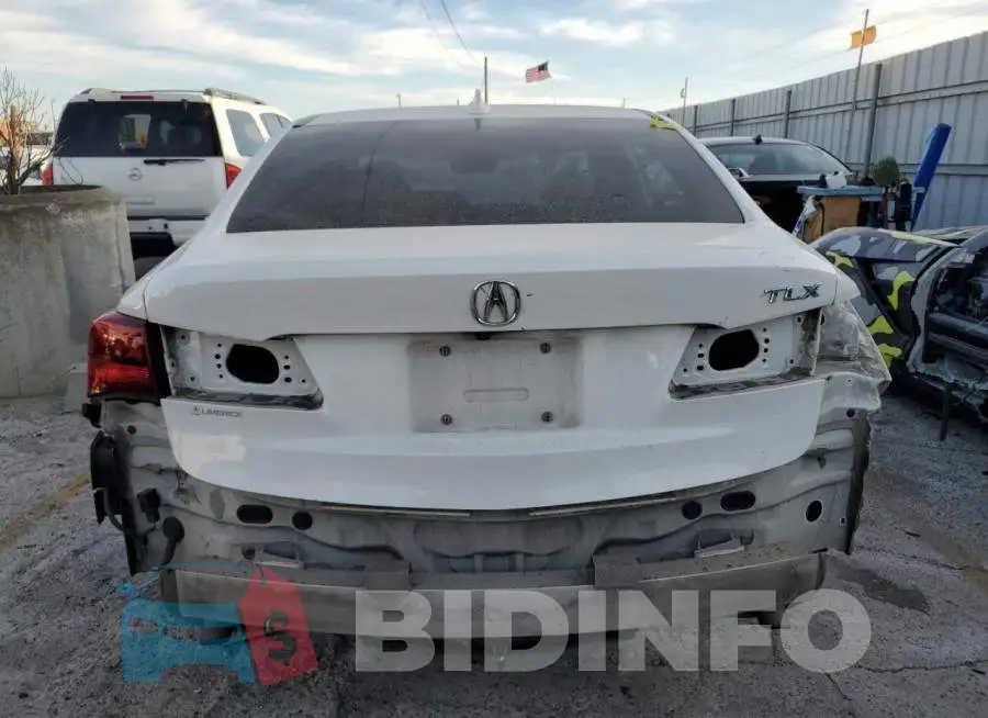 19UUB2F53FA005823 Photo# 6